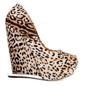 L.A.M.B Dorothee Platform Wedge Heels White leopard animal print sz 8 1/2